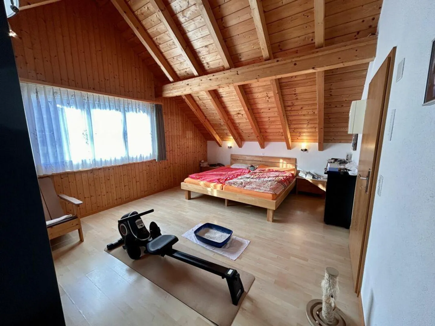 5.5-Zi-Haus mit Umschwung und Bachanstoss - Foto 2 von 16