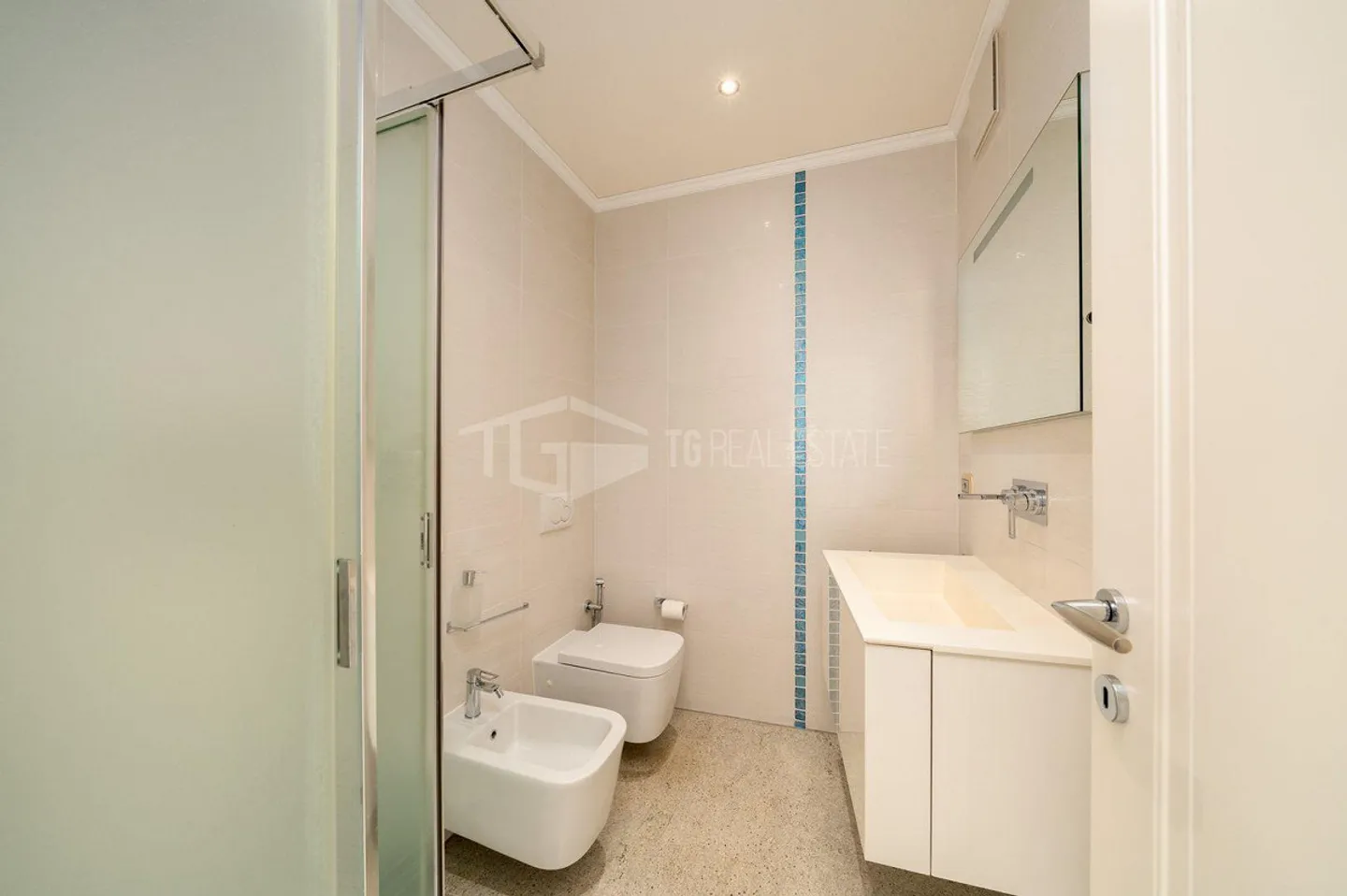 APPARTAMENTO  DI 3.5 AMMOBILIATO CON VISTA LAGO - Photo 10 sur 12