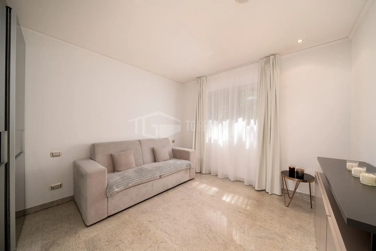 APPARTAMENTO  DI 3.5 AMMOBILIATO CON VISTA LAGO - Photo 11 sur 12