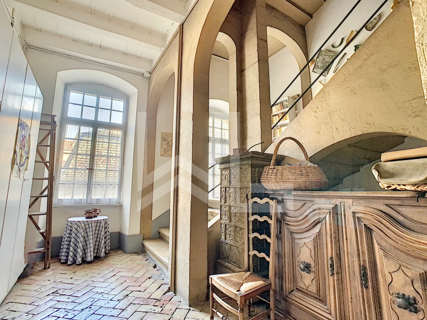 Hôtel particulier au coeur de la Sarraz - Foto 9 di 13