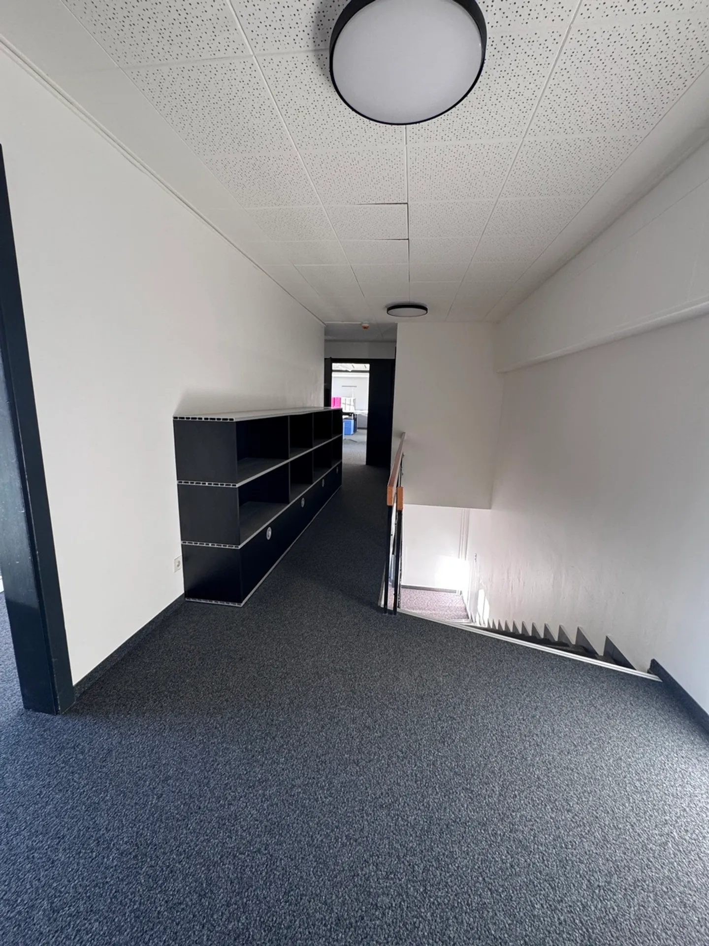 Granges-Marnand, for rent, offices and storage of 408 m2 - Photo 6 of 13