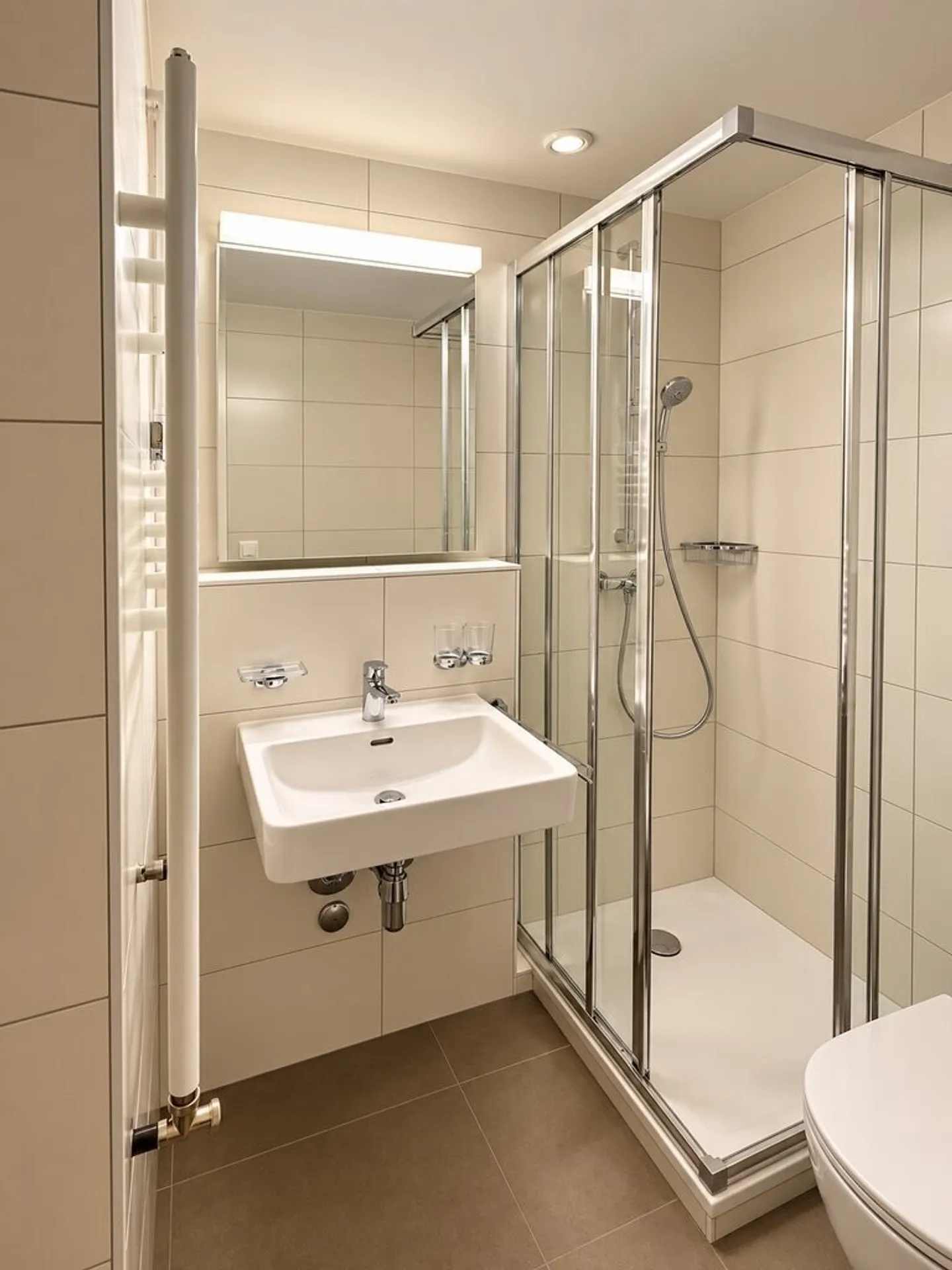 Renovated studio close to the center of Lausanne - Photo 3 of 4