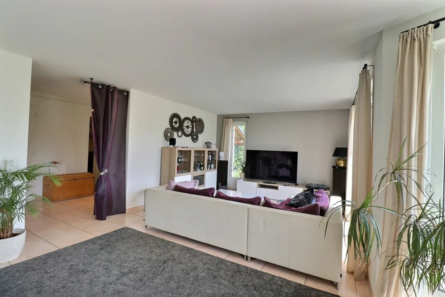 12 min. dall'uscita di Gland - Splendida villa indipendente con 6 stanze e giardino paesaggistico - Foto 3 di 22