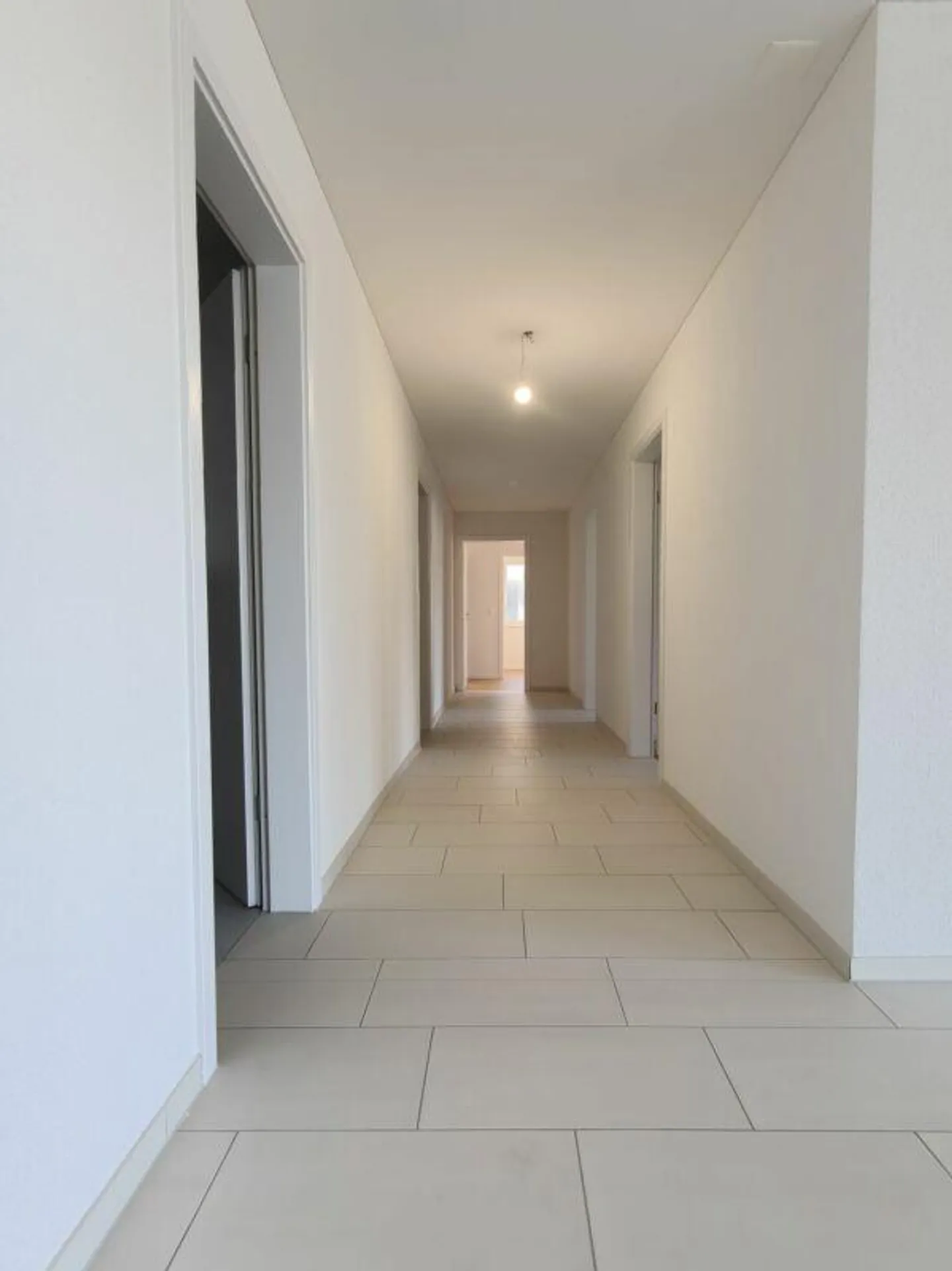 Residence with sun terrace and panoramic view - Photo 12 of 24