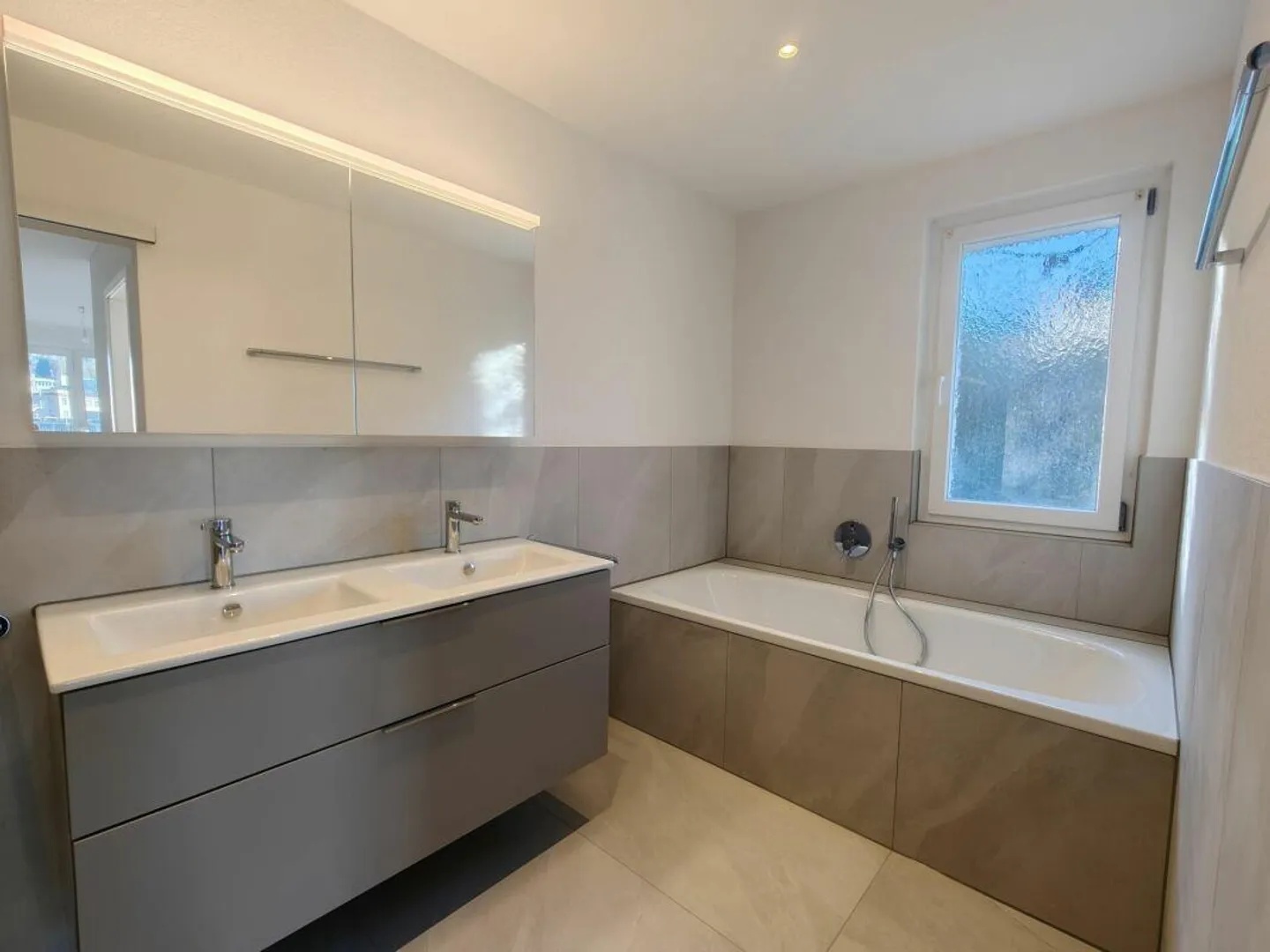 Residence with sun terrace and panoramic view - Photo 16 of 24