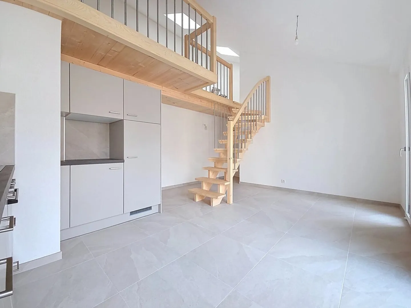 Charmante 2,5-Zimmer-Duplexwohnung zur Miete in Conthey (Les Jardins de la Morges) - Foto 2 von 9