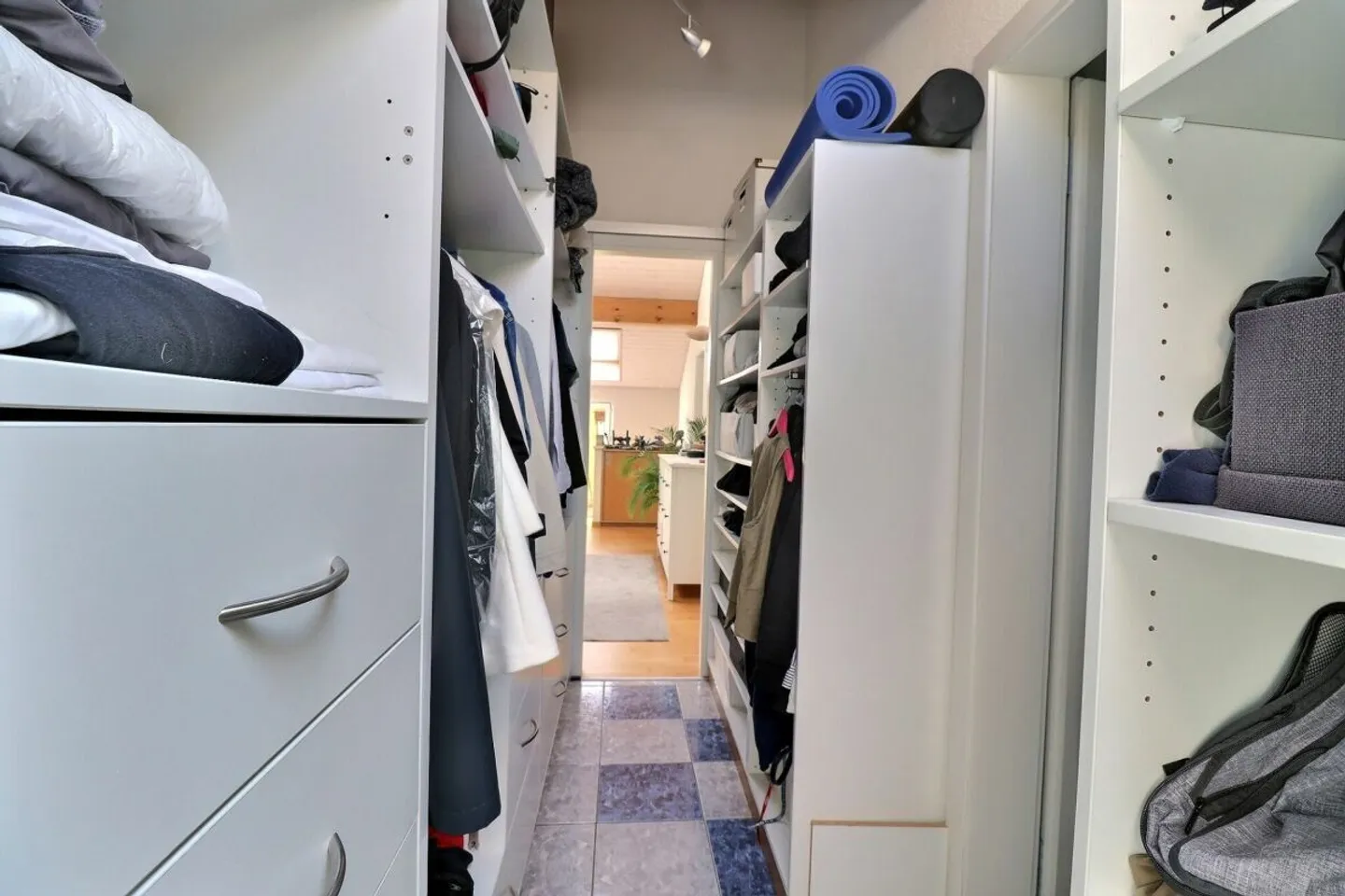 12 min. dall'uscita di Gland - Splendida villa indipendente con 6 stanze e giardino paesaggistico - Foto 14 di 22