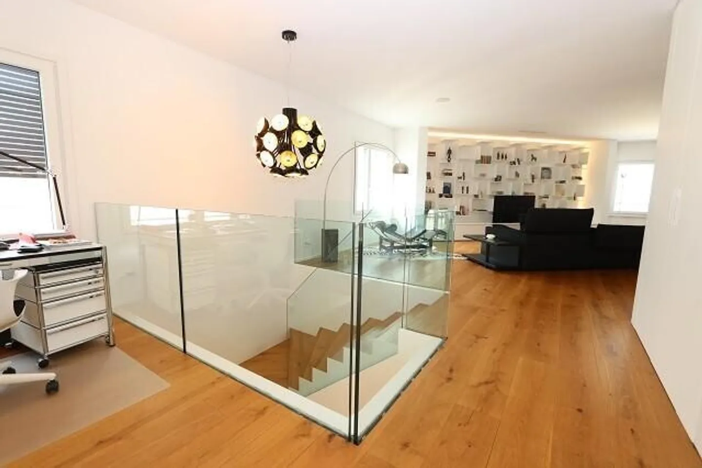 Renovated 4 1/2 Room Penthouse with 270-Degree Panoramic Terrace - Photo 3 of 13