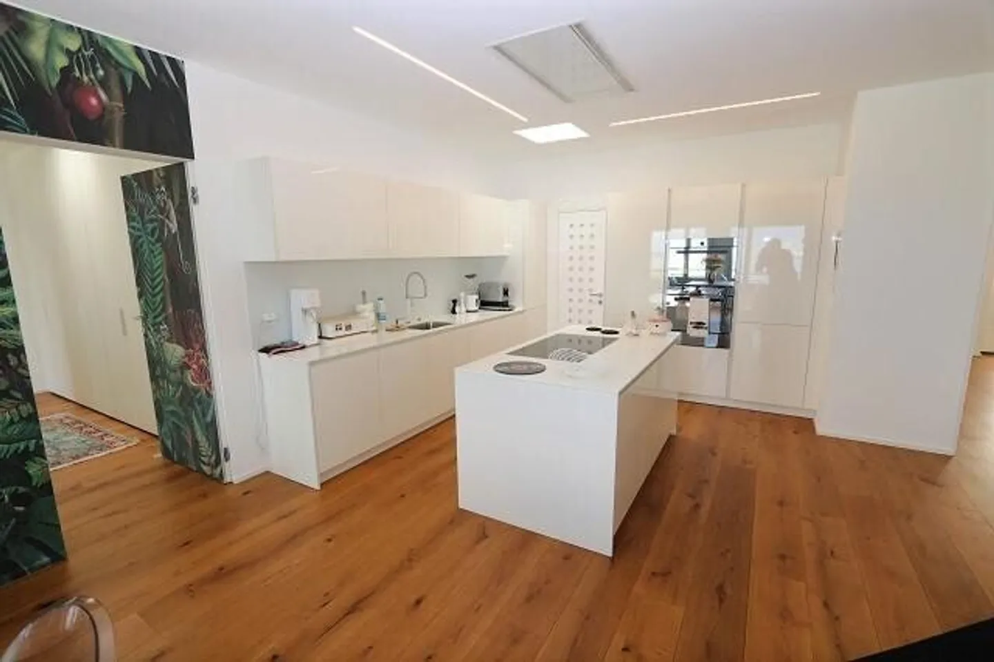 Renovated 4 1/2 Room Penthouse with 270-Degree Panoramic Terrace - Photo 8 of 13