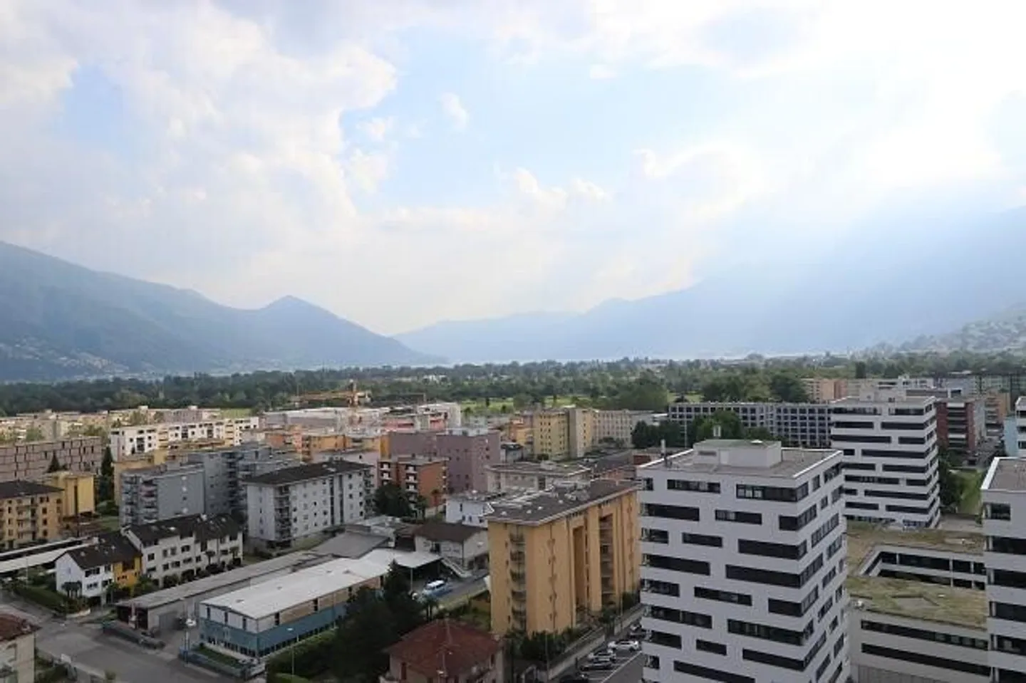 Renovated 4 1/2 Room Penthouse with 270-Degree Panoramic Terrace - Photo 11 of 13