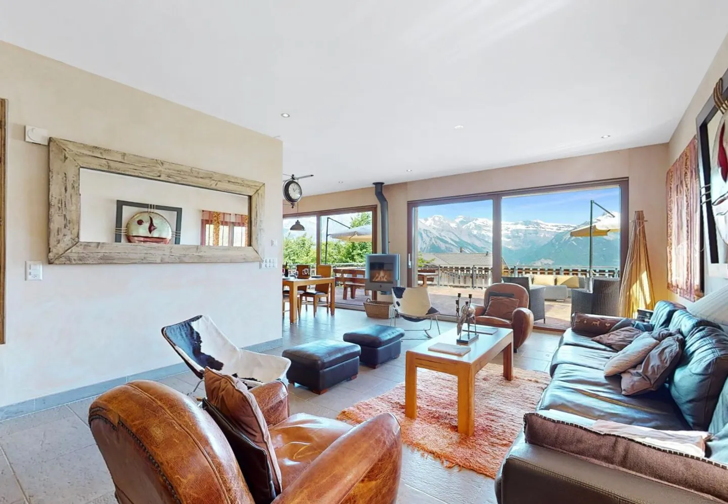 Luxury Alpine Living in the Heart of Nendaz - Photo 5 of 6