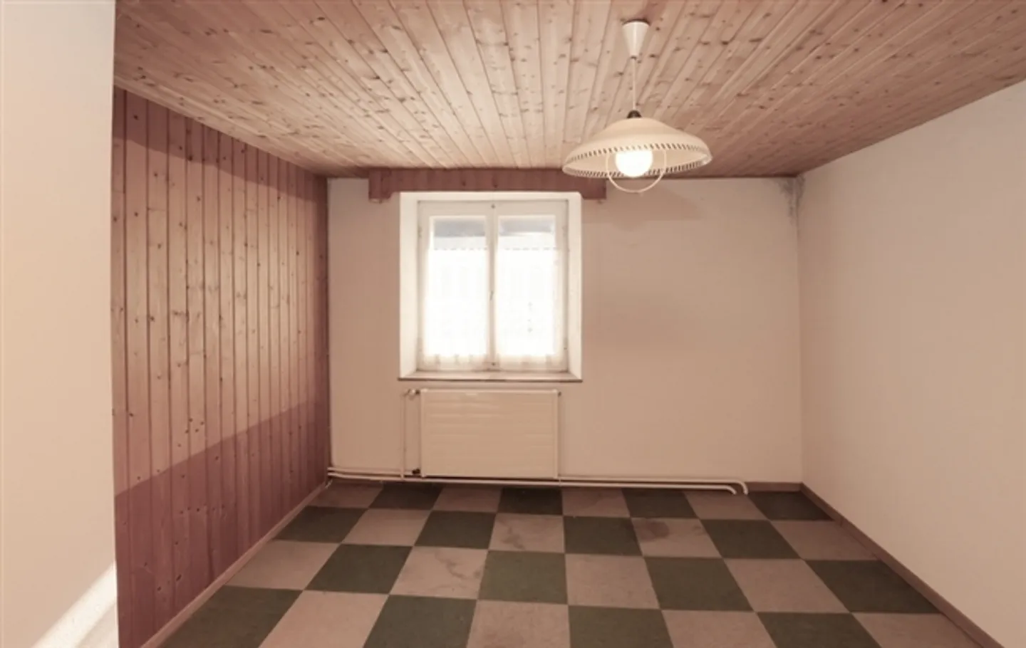 «Zu verkaufen auf dem Land ein Einfamilienhaus, das einfach zu restaurieren ist» - Foto 10 von 13