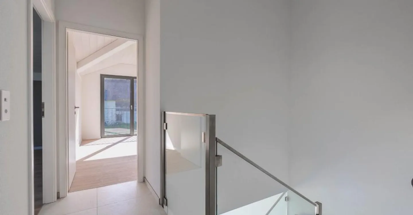 Reihenhaus 5.5 Zimmer - Foto 8 von 18