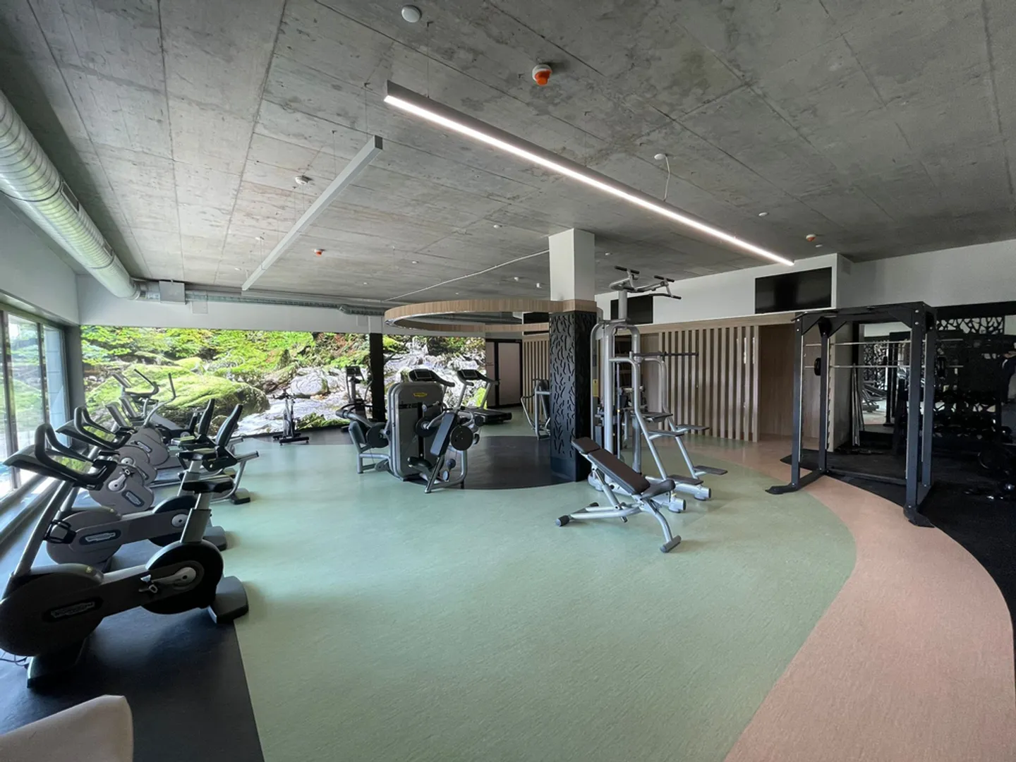 Offices with furniture of about 380 m2 in Etoy - Photo 5 of 6