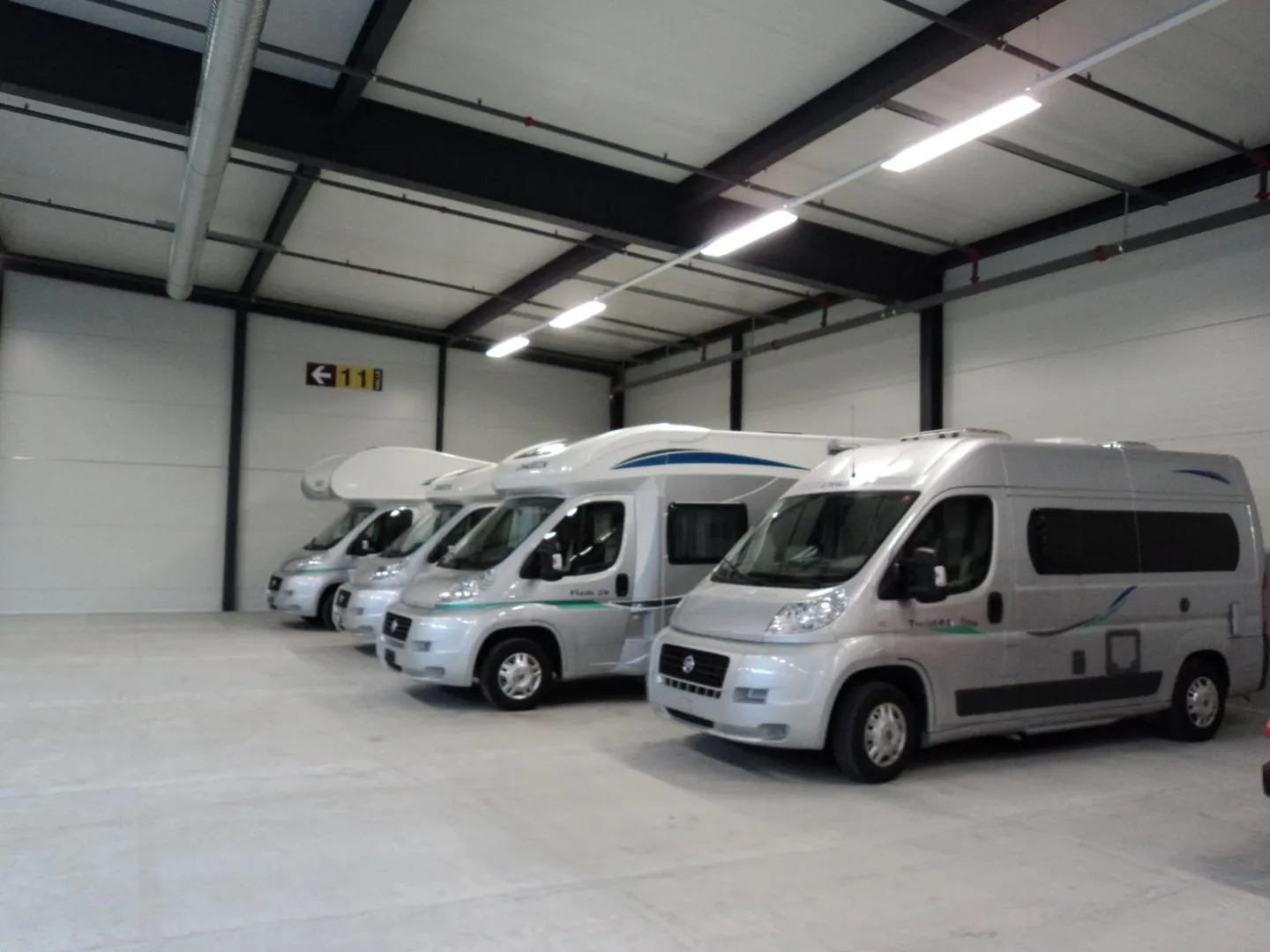 Place de parc pour camping-cars - Photo 3 sur 4