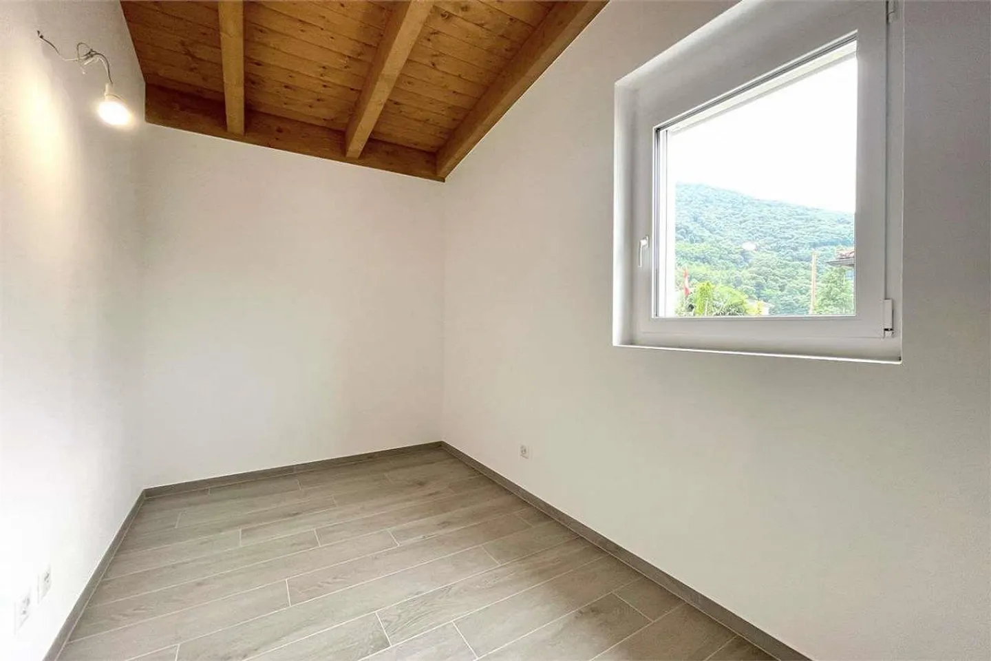 Villa moderna in nuova costruzione - Foto 7 di 10
