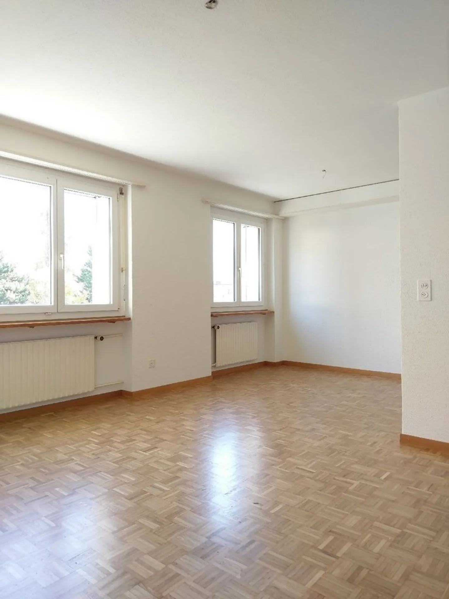Spacious apartment in the Rhine district - Photo 2 of 6