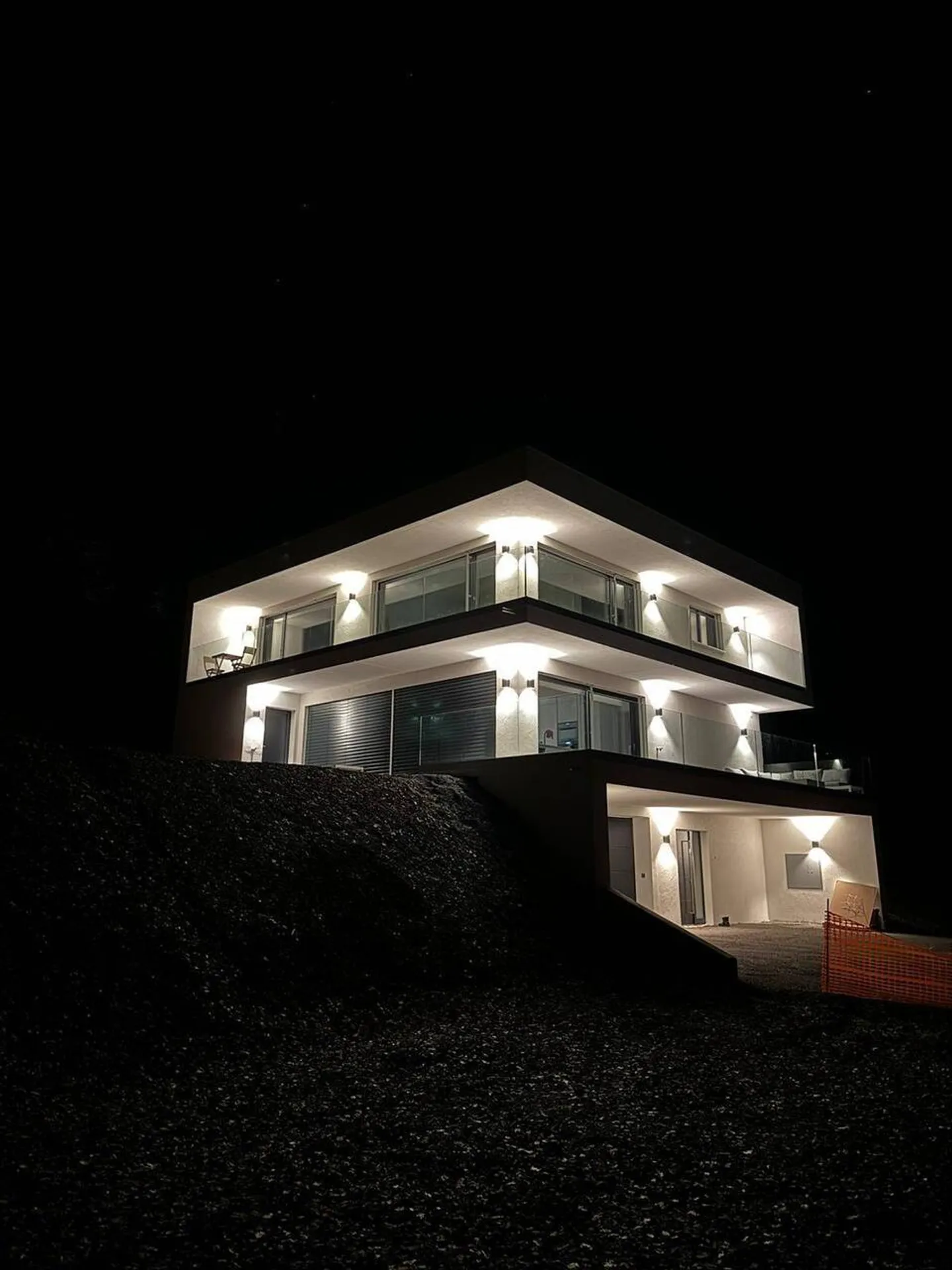 Moderne Villa mit Panoramablick - Foto 4 von 4