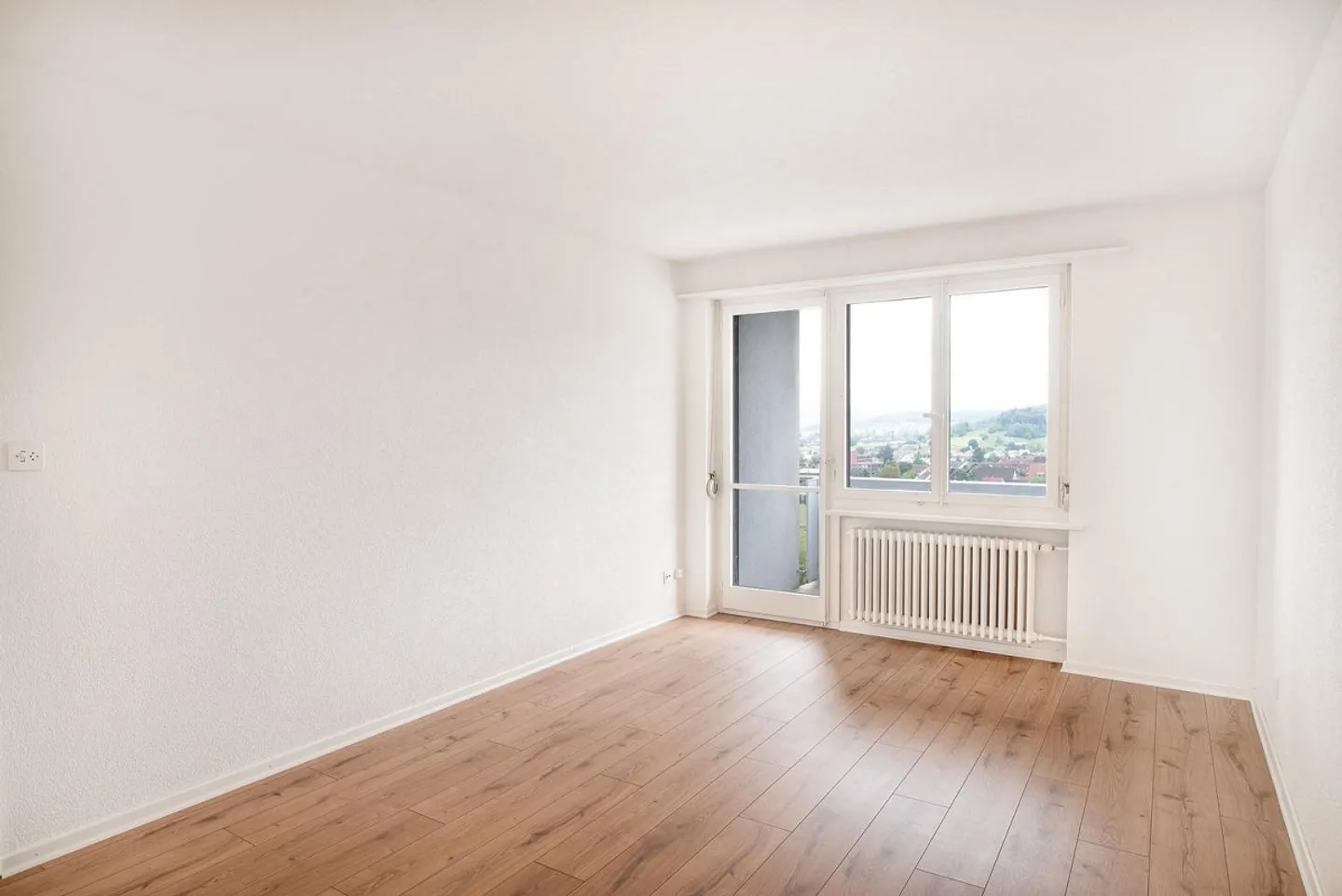 Totalsaniert 2- Zimmerwohnung in Spreitenbach zu vermieten! - Foto 7 von 12