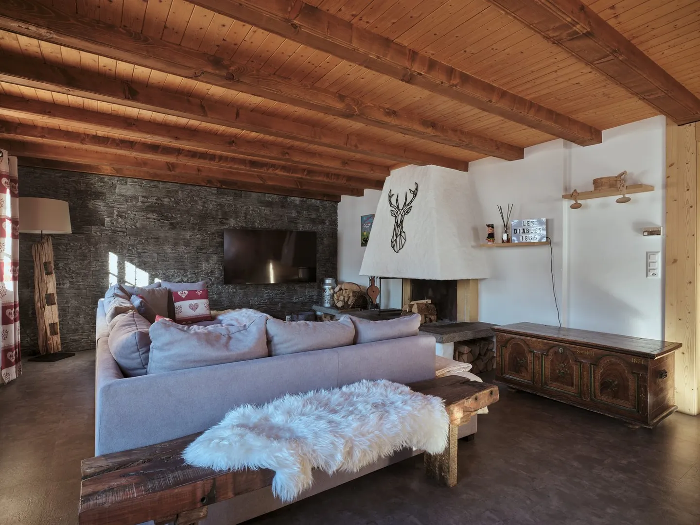 Rental Agreement for the Week - Demi-Chalet La Titine - Photo 2 of 9