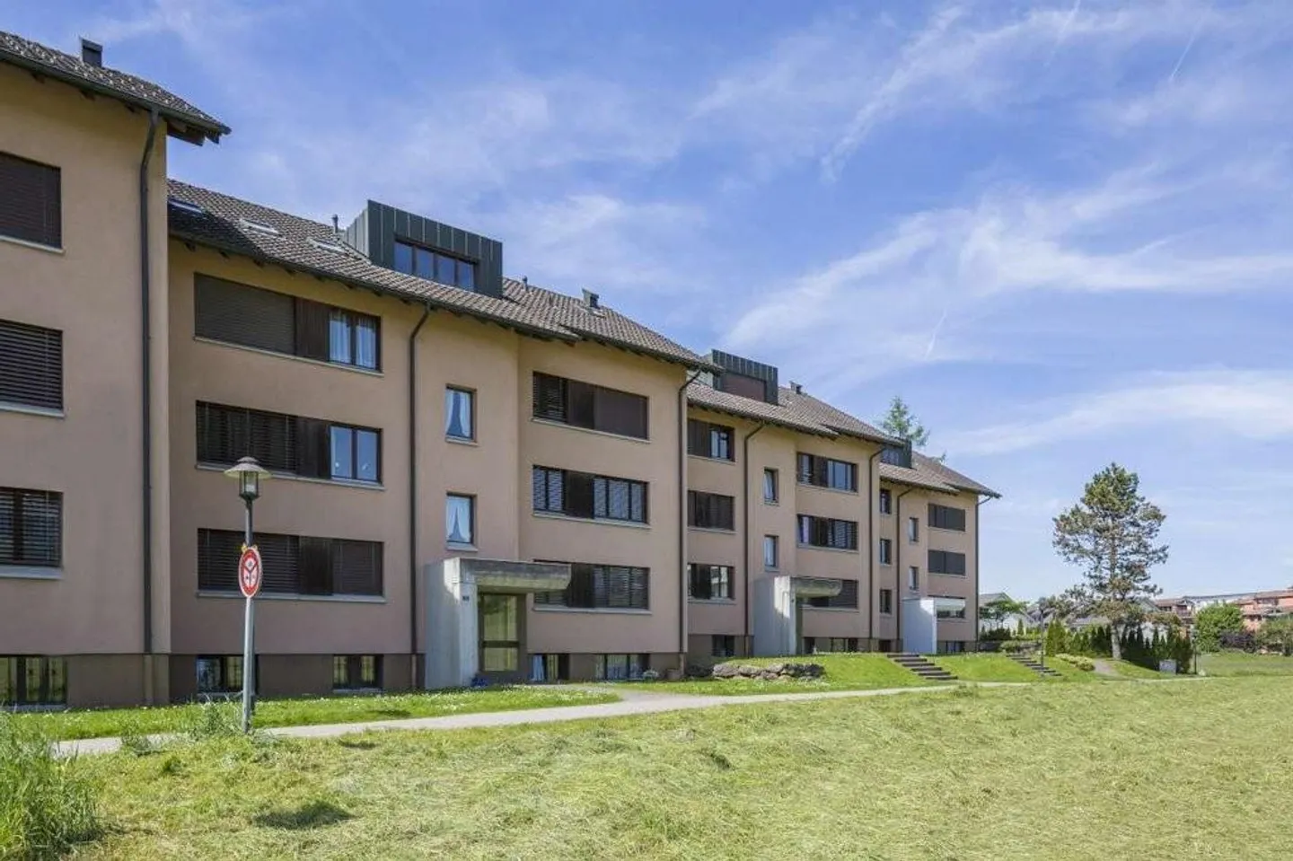 Place de parking à Steinhausen - Photo 1 sur 1