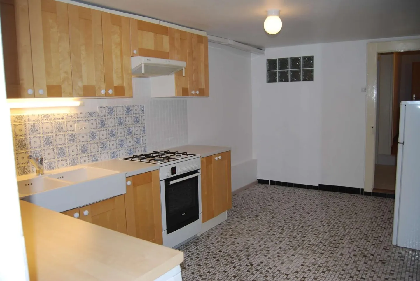 Edificio misto 12,5 stanze - Foto 4 di 13