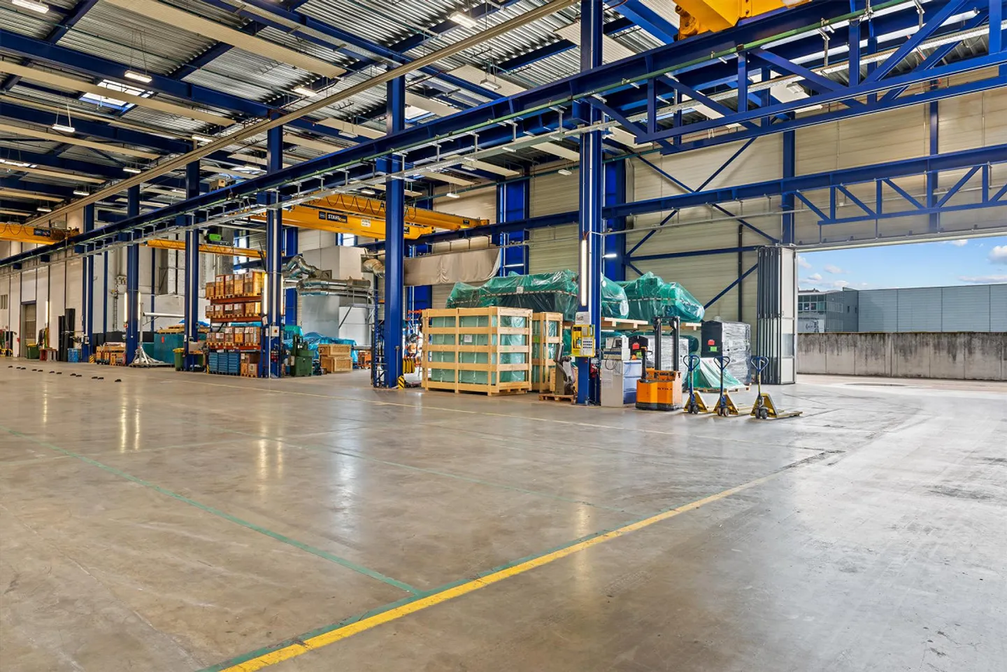 Spazio commerciale e industriale in posizione privilegiata - Foto 6 di 11