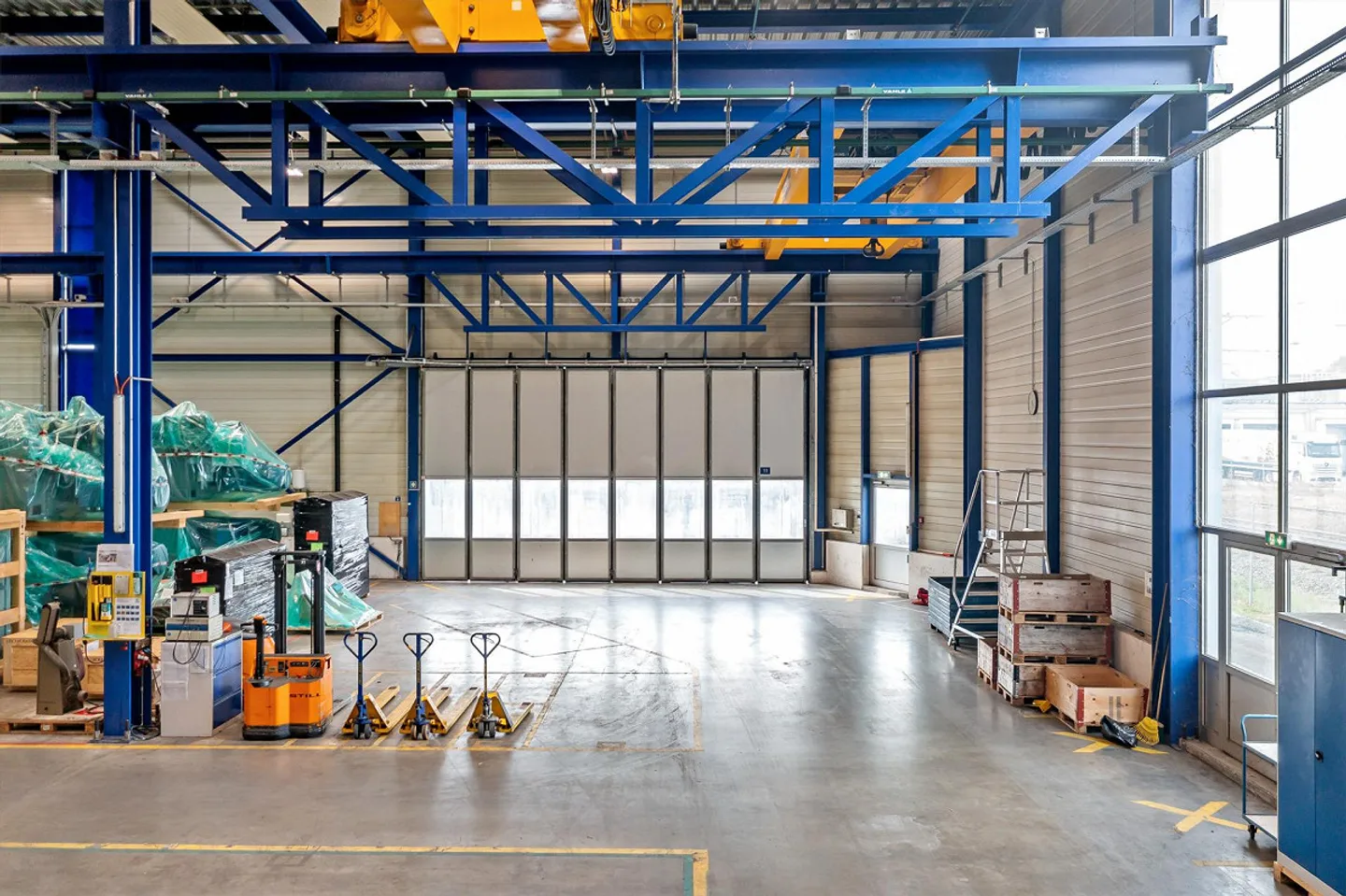 Spazio commerciale e industriale in posizione privilegiata - Foto 8 di 11