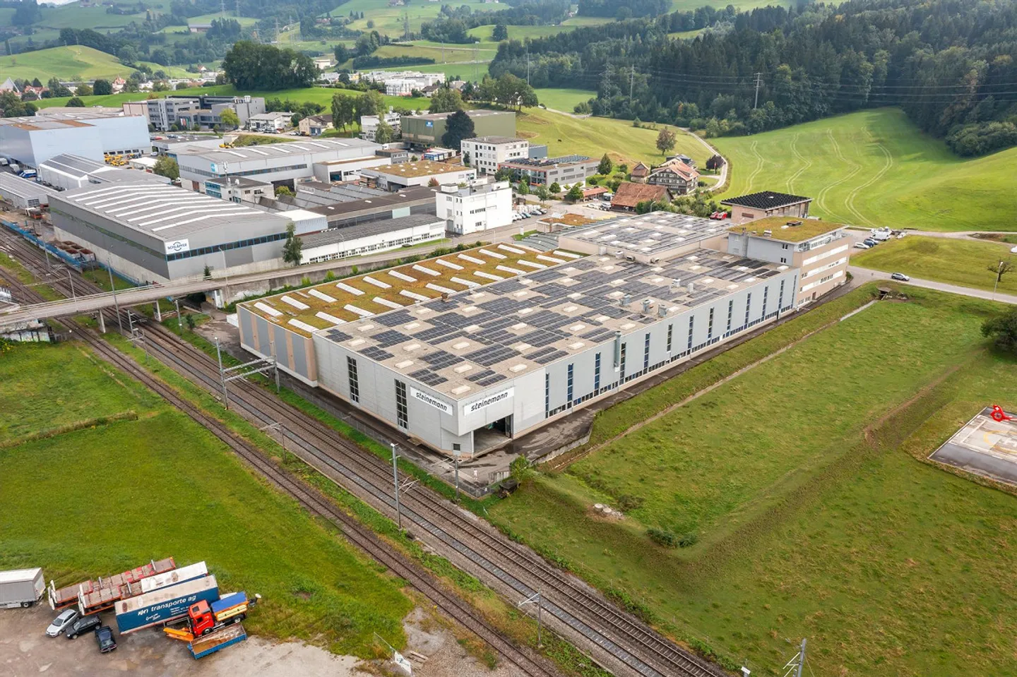 Spazio commerciale e industriale in posizione privilegiata - Foto 11 di 11