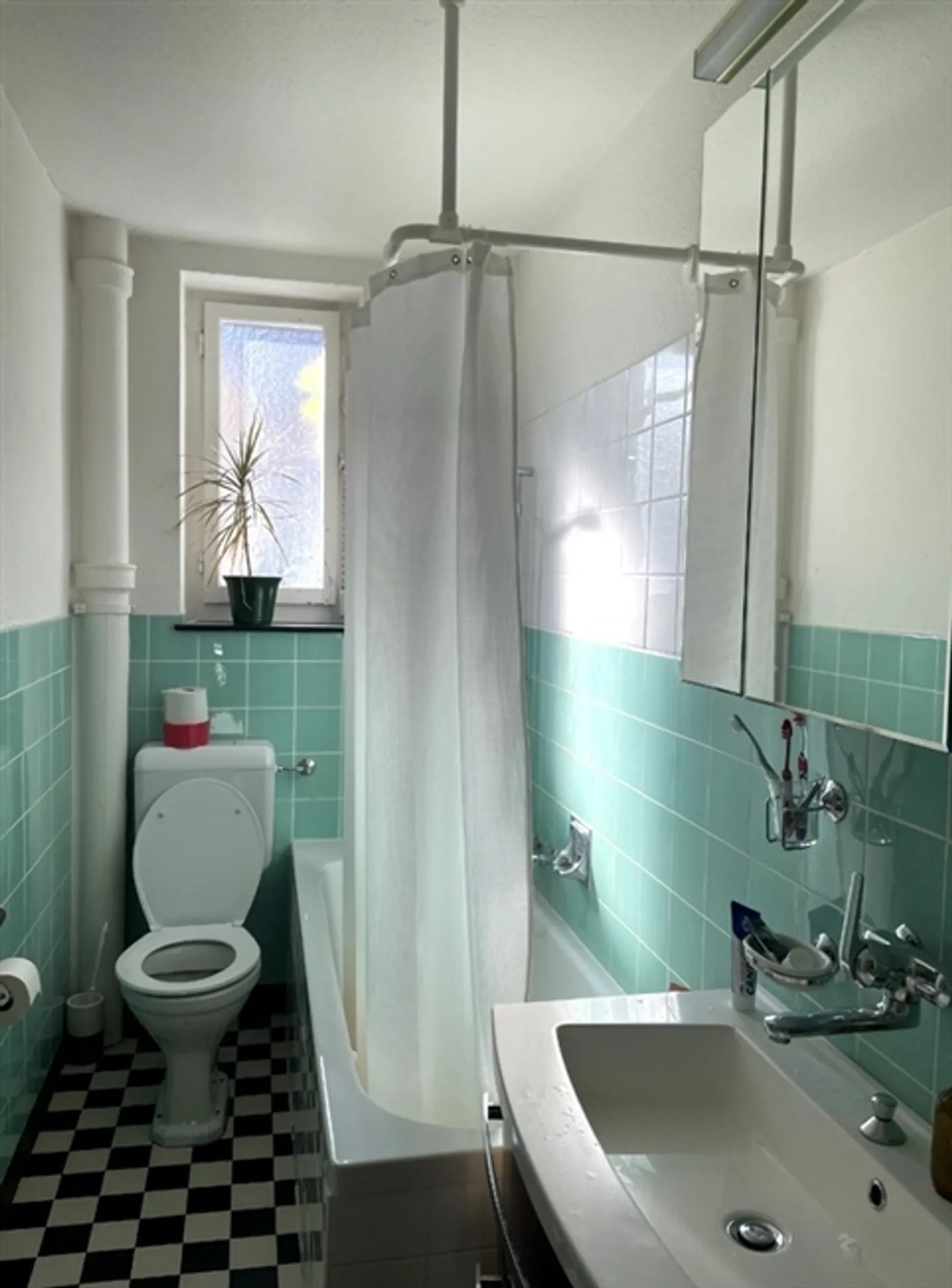 Apartment for rent - Photo 5 of 8