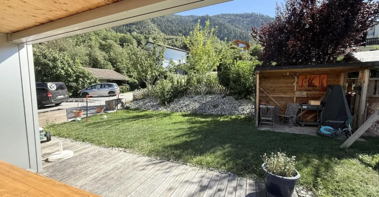 Architect-designed villa with stunning views of the Rhône Valley - Photo 8 of 13
