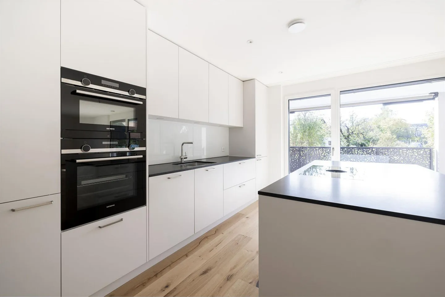 ***First Use New Sunny Exclusive*** 4 1/2-Room Apartment in Domat/Ems - Photo 5 of 13