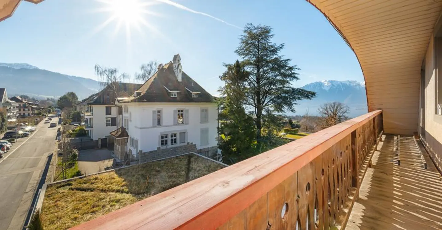 Charming Property – View and Character - Photo 8 of 12