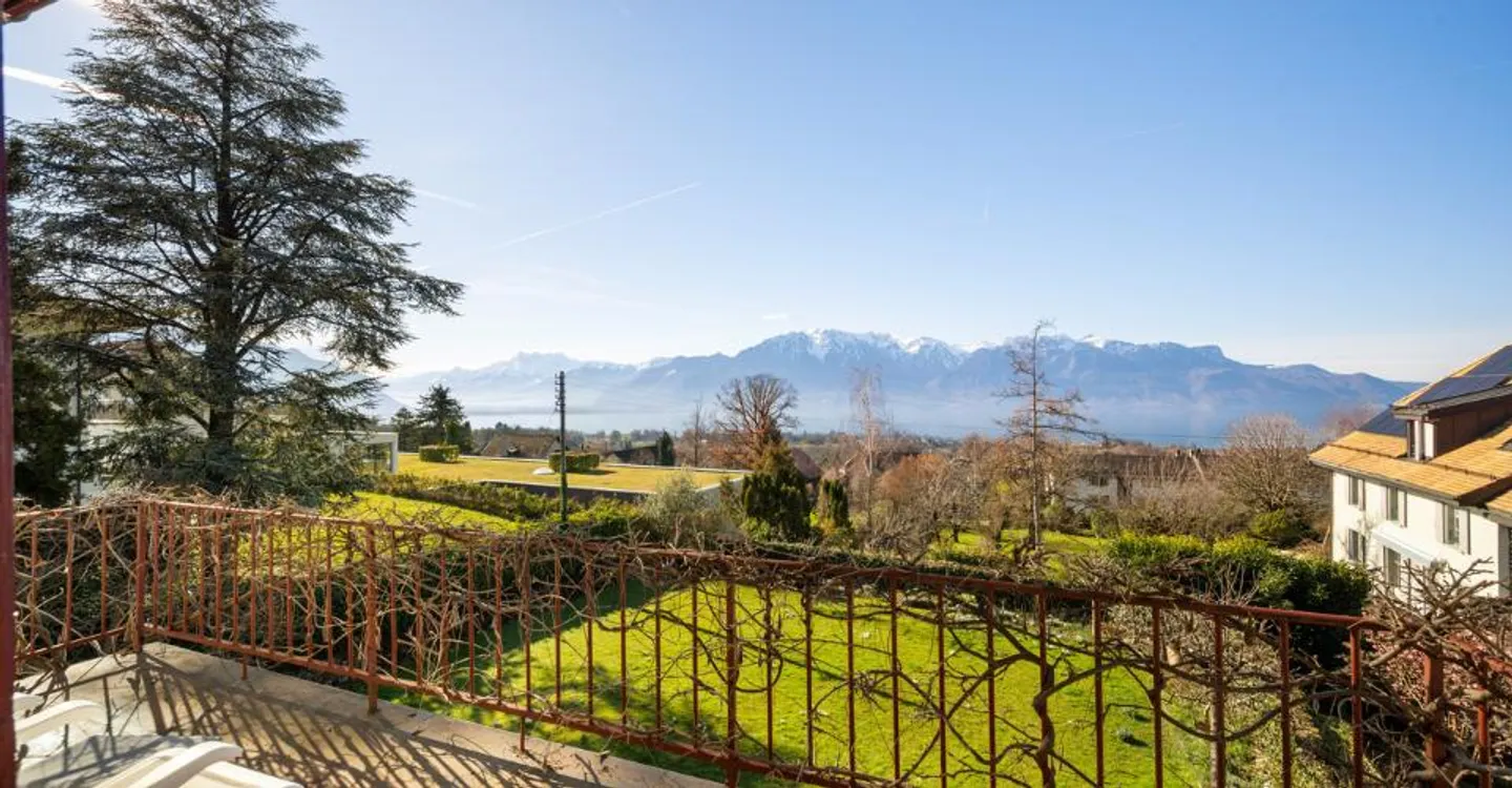 Charming Property – View and Character - Photo 9 of 12