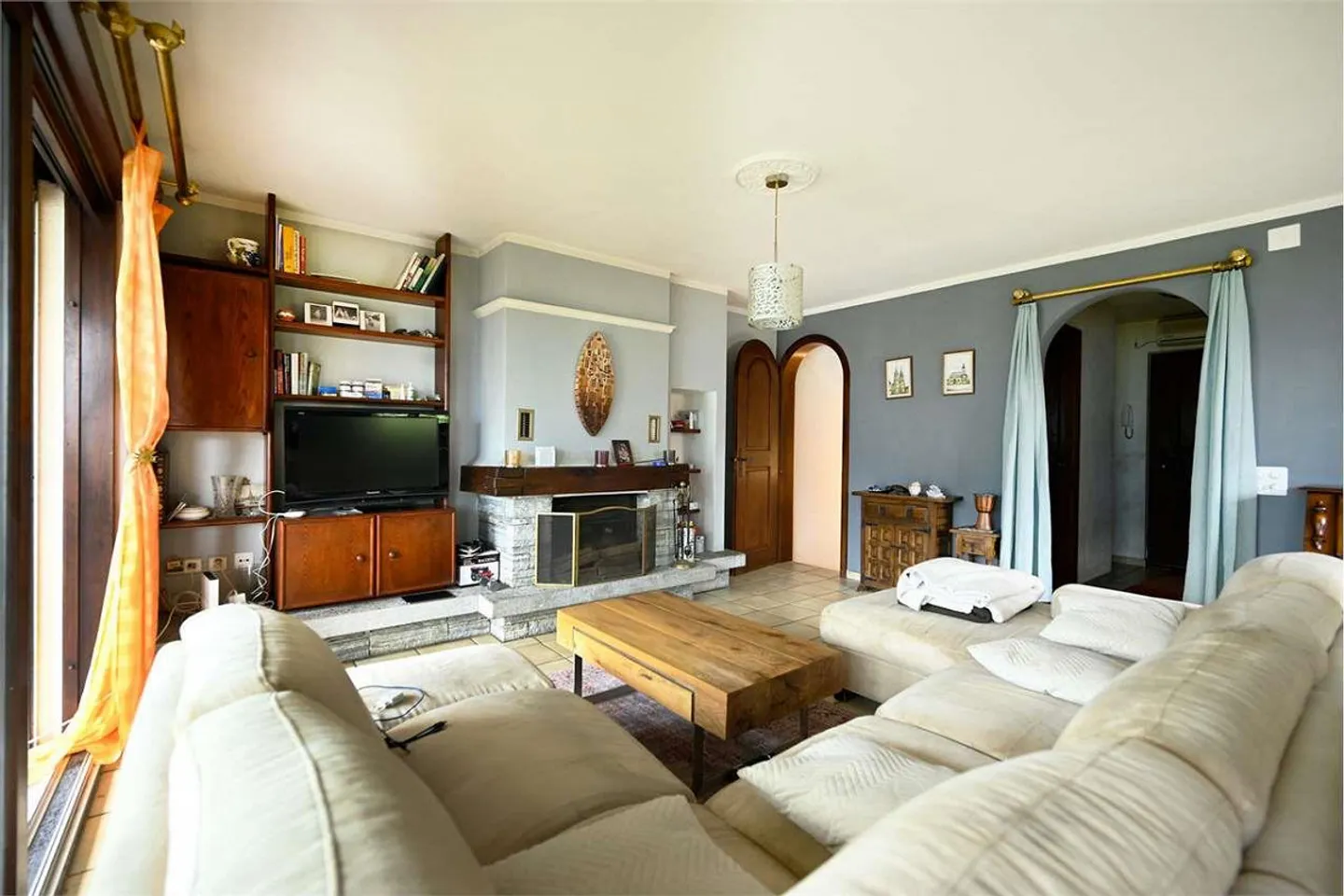 Casa elegante con vista sul Lago di Locarno - Foto 2 di 13