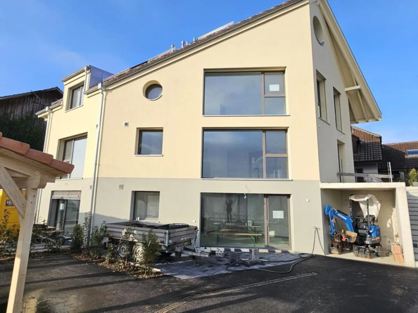 Reihenhaus - Foto 1 von 4