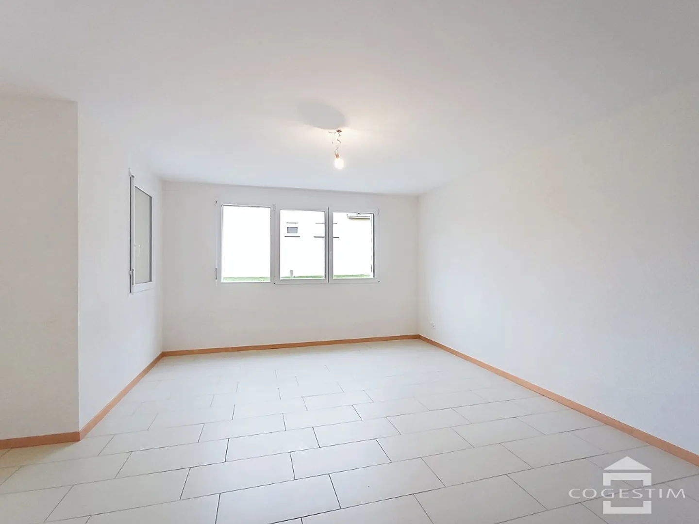 3.5 Room Apartment - Photo 6 of 13