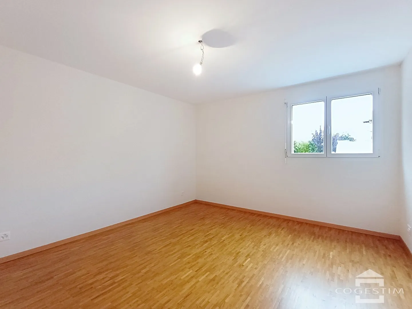3.5 Room Apartment - Photo 12 of 13