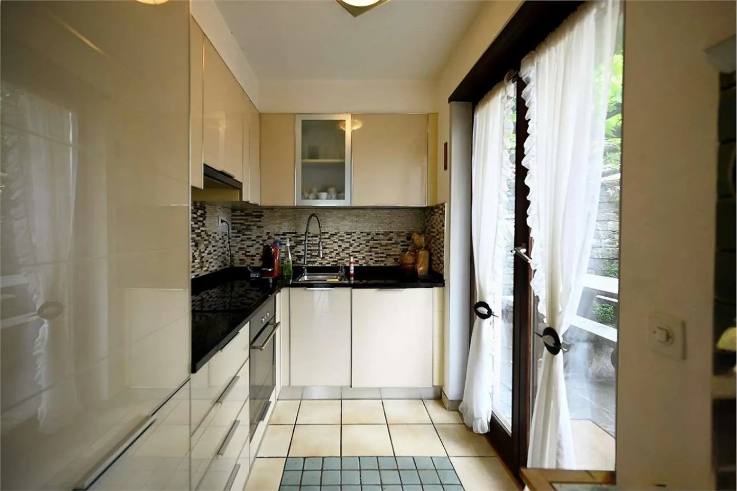 Casa elegante con vista sul Lago di Locarno - Foto 4 di 13