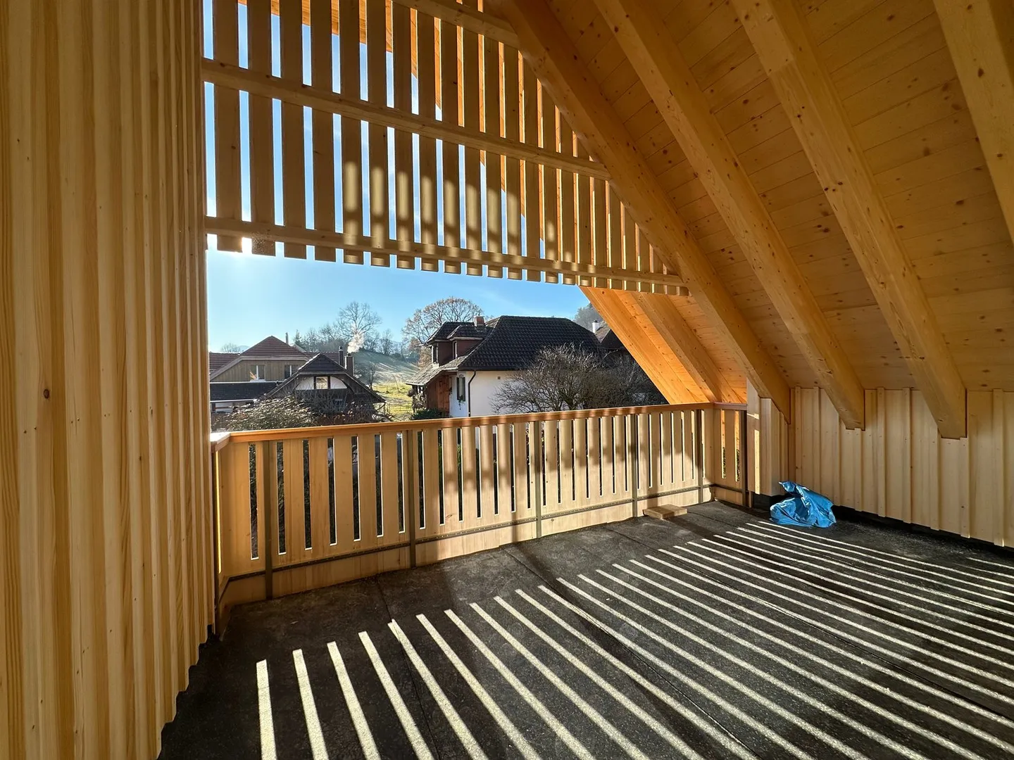 NOUVEAU : Appartement penthouse moderne de 4,5 pièces avec galerie à Kirchenthurnen - Photo 5 sur 25