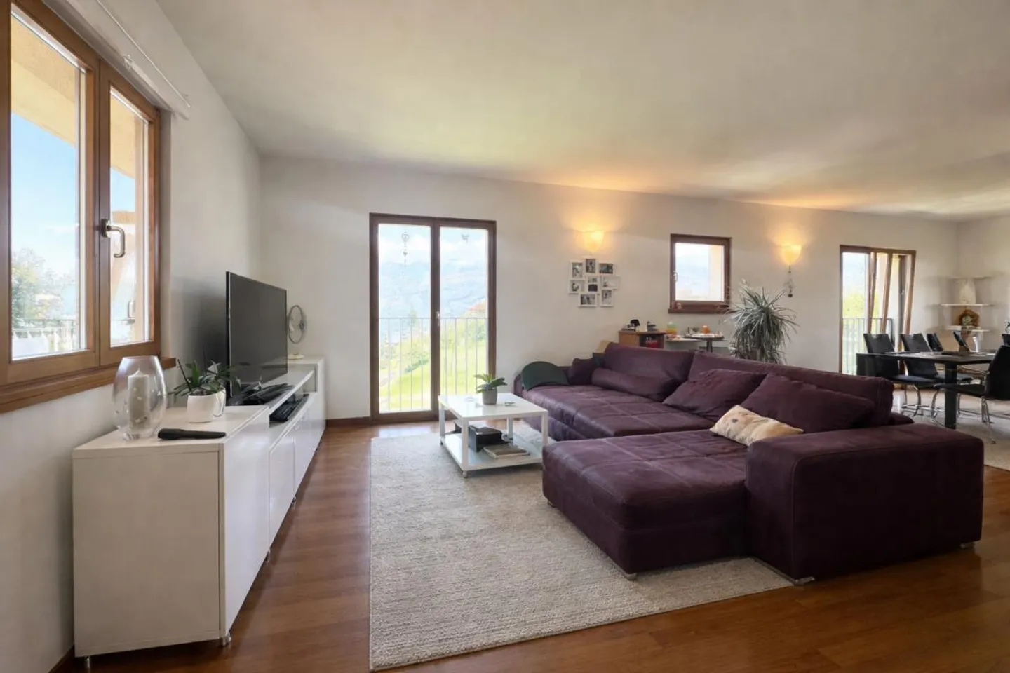 Beautiful 5.5-room apartment with terrace and private garden - Photo 4 of 11