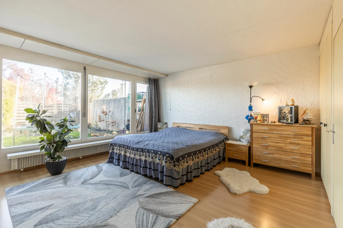 Charmantes Familienhaus mit Garten - Foto 4 von 13