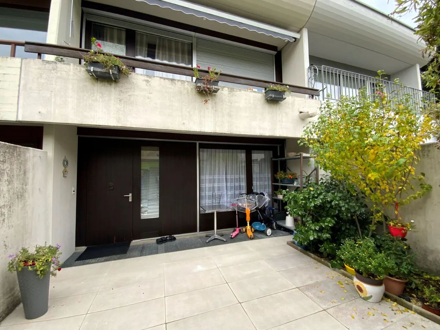 Charmantes Familienhaus mit Garten - Foto 1 von 13
