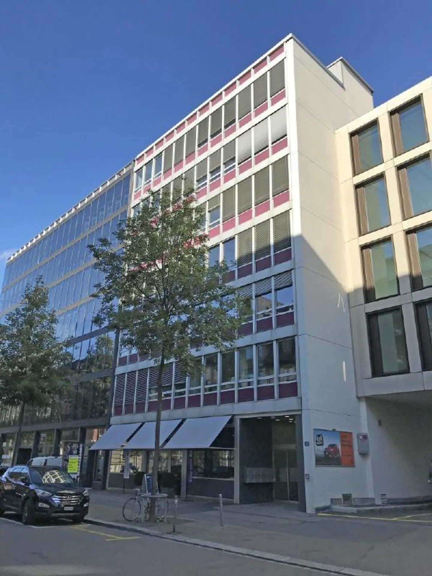 Office spaces with a panorama over Zurich - Photo 1 of 8