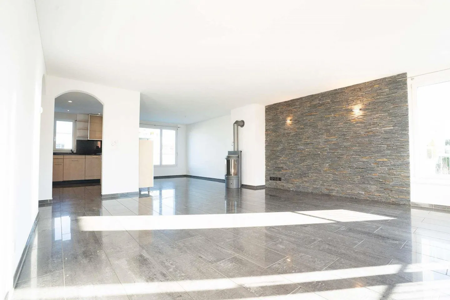 Exklusive Dachmaisonette mit Galerie - Foto 2 von 7