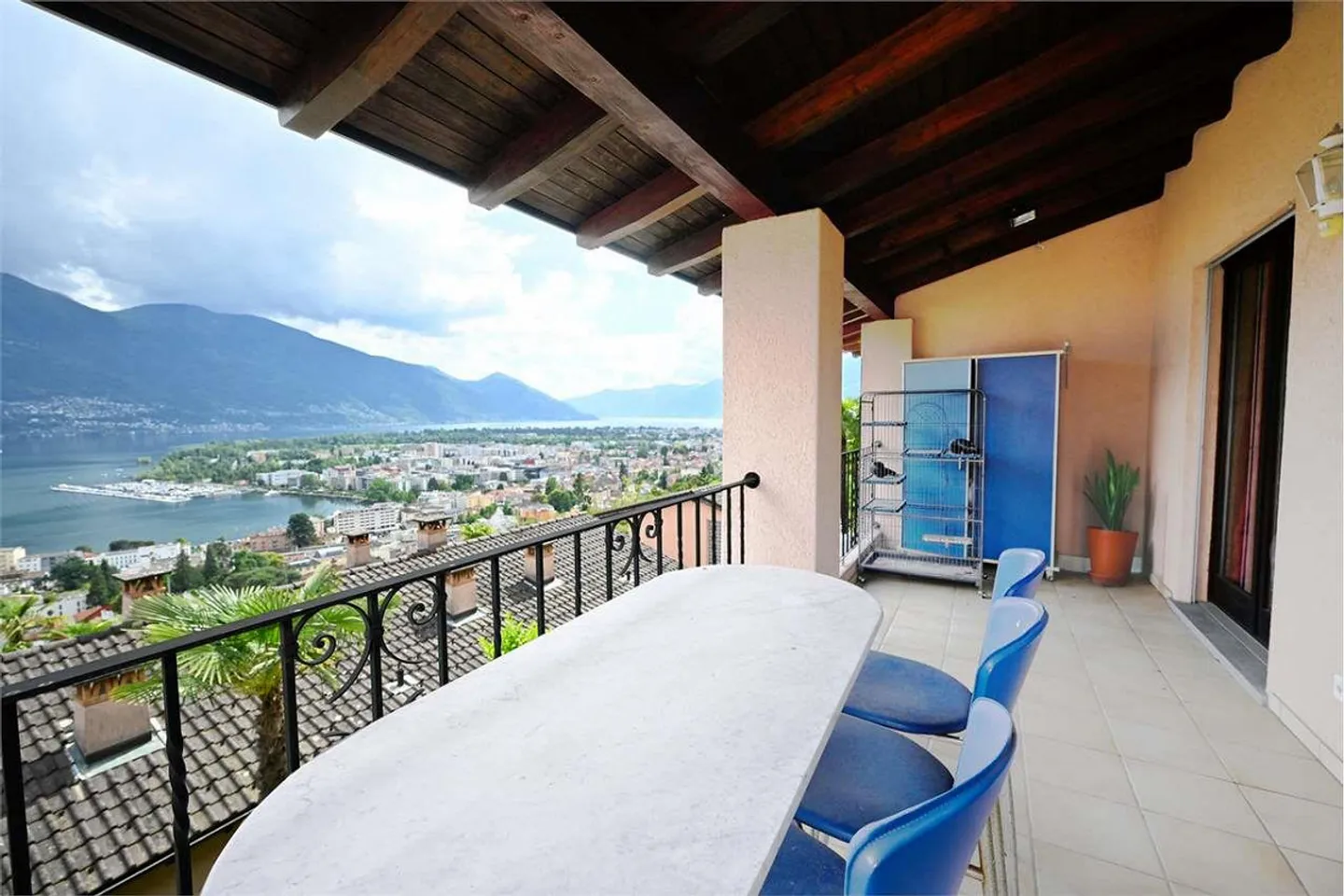 Casa elegante con vista sul Lago di Locarno - Foto 6 di 13