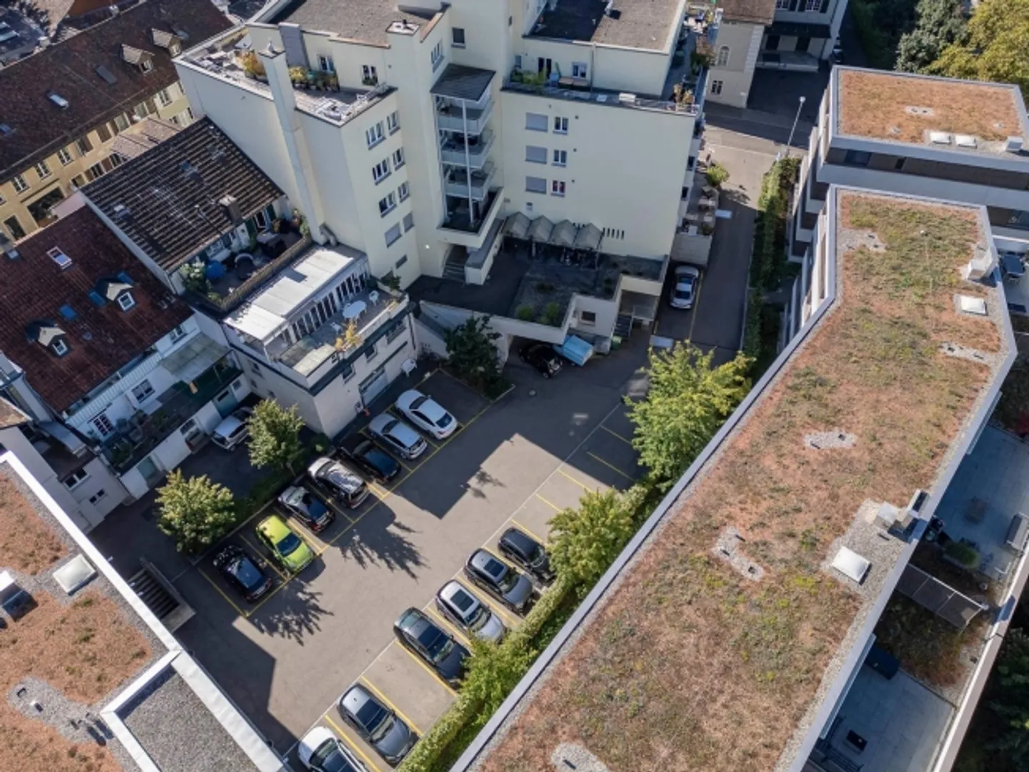 Espace de vente avec très bonne visibilité incluant un système de refroidissement - Rez-de-chaussée ! - Photo 12 sur 13