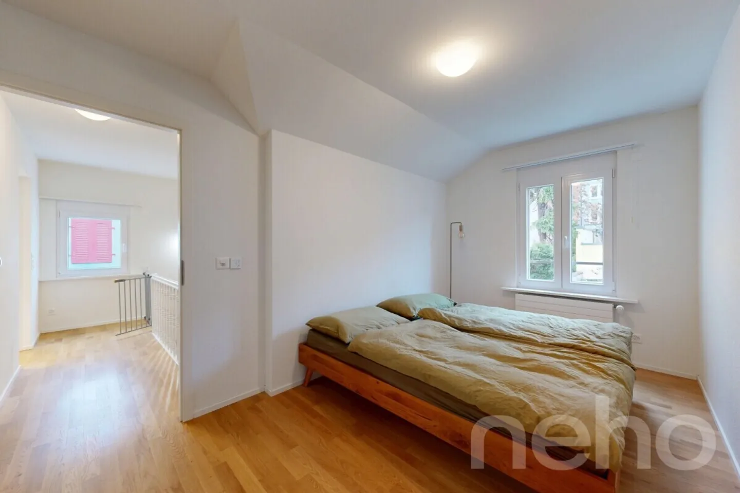 Casa a schiera ristrutturata con stile - Foto 10 di 12