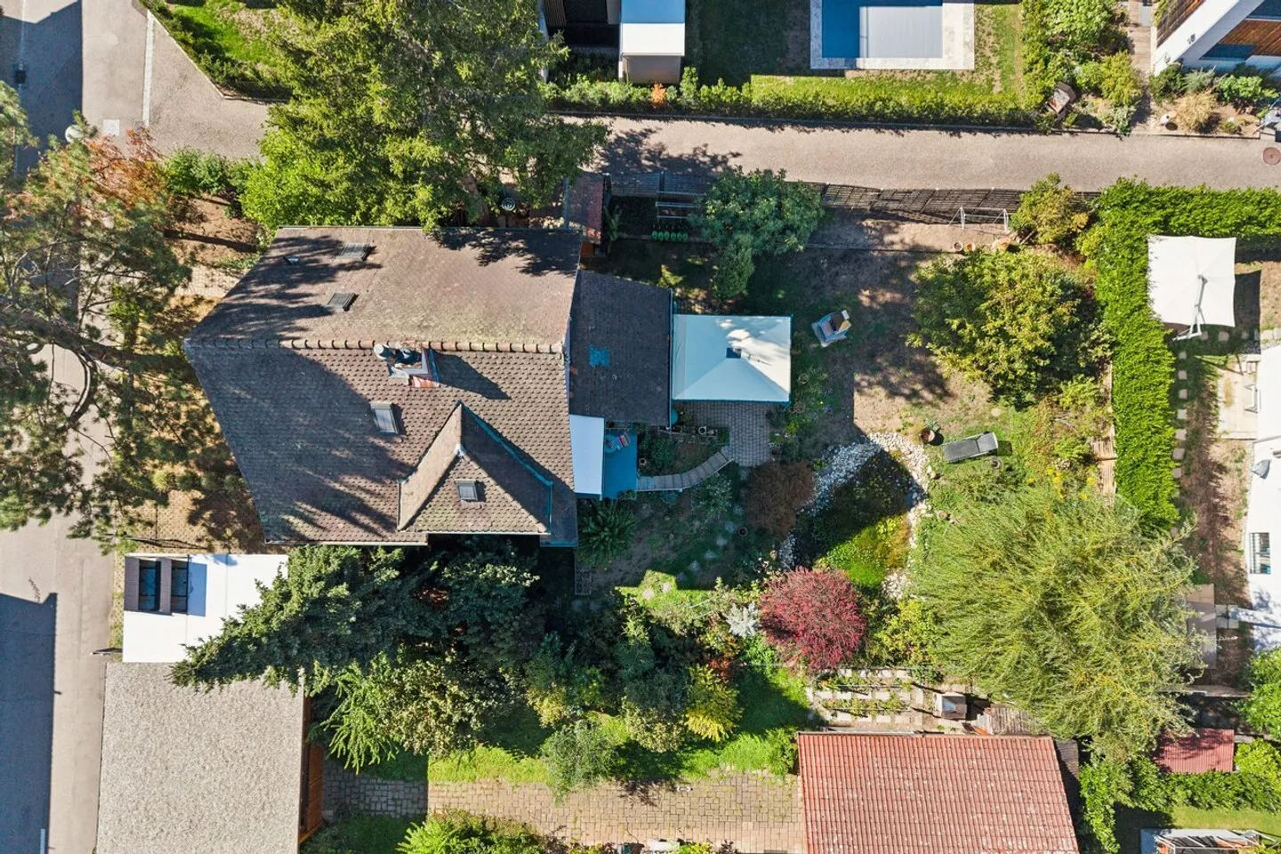 Charming Single Family Home - Photo 2 of 6