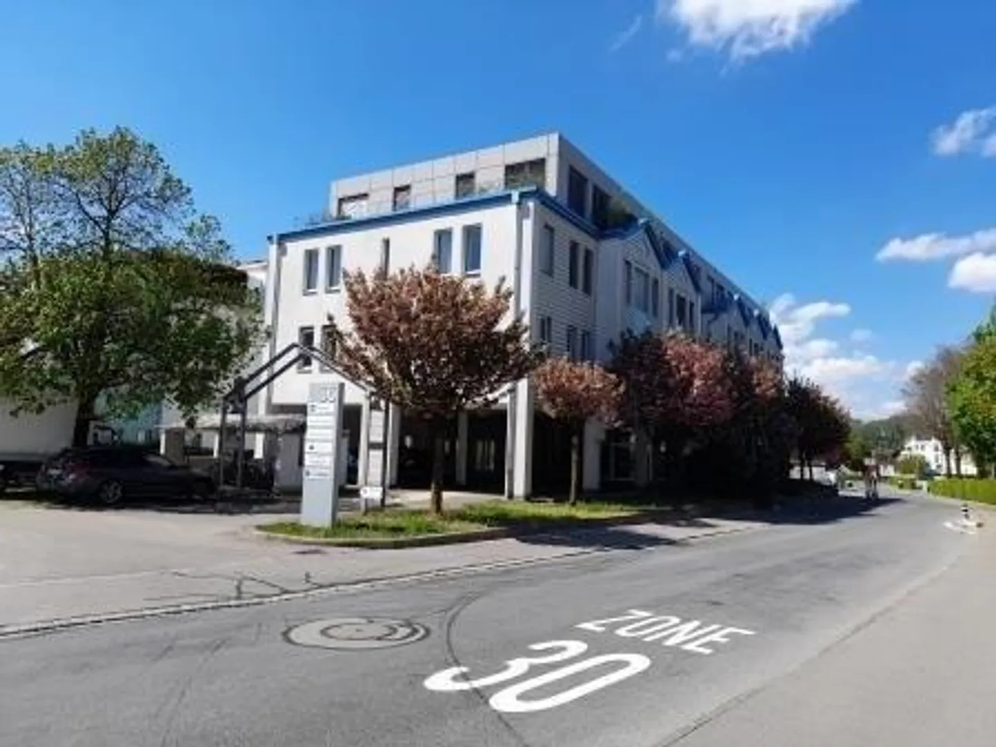 La tua auto ha bisogno di un tetto sopra la testa? - Foto 1 di 1